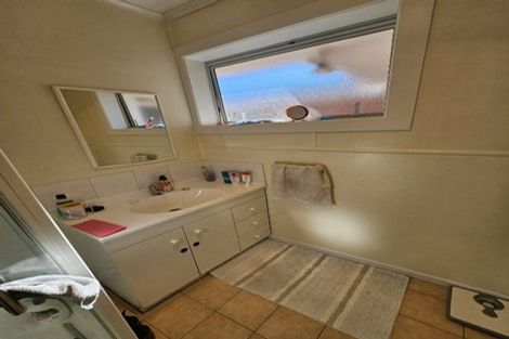 Photo of property in 2/8 Strong Street, St Johns, Auckland, 1072