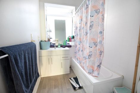 Photo of property in 107 Milton Road, Bluff Hill, Napier, 4110