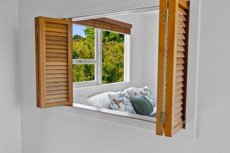 Photo of property in 10 Emily Lane, Greenhithe, Auckland, 0632