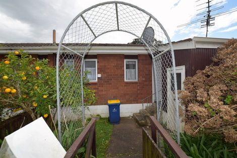 Photo of property in 6 Hiseman Lane, Henderson, Auckland, 0612