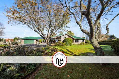 Photo of property in 44 Rawhitiroa Road, Eltham, 4322