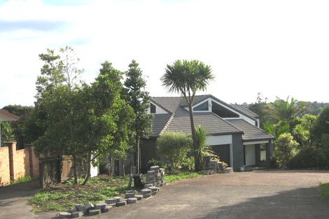 Photo of property in 14 David Beattie Place, Chatswood, Auckland, 0626