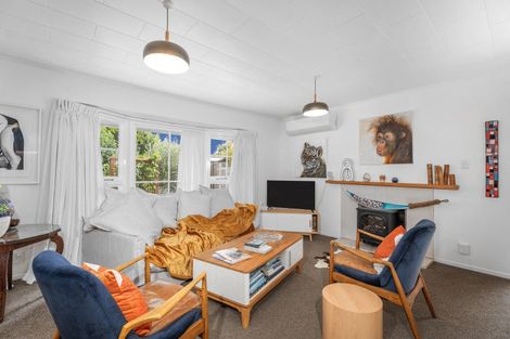 Photo of property in 8 Simpson Place, Whitianga, 3510