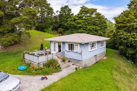 Photo of property in 43b Hook Road, Paparoa, 0571