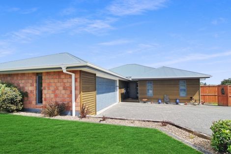 Photo of property in 53 Karamea Street, Whalers Gate, New Plymouth, 4310