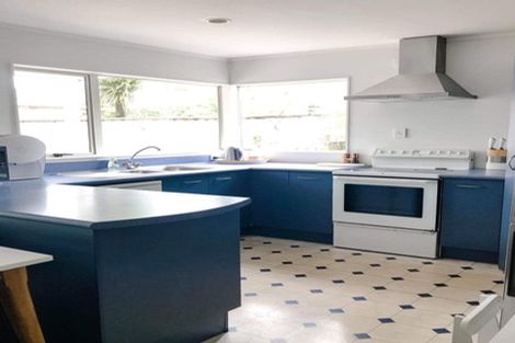 Photo of property in 2/8 Tulsa Grove, Totara Park, Upper Hutt, 5018