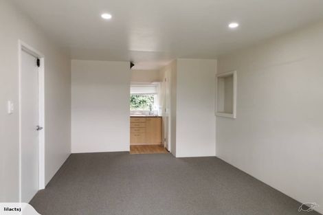 Photo of property in 10 Tamahere Drive, Glenfield, Auckland, 0629