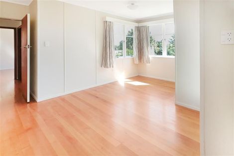 Photo of property in 179 Avondale Road, Avondale, Auckland, 1026