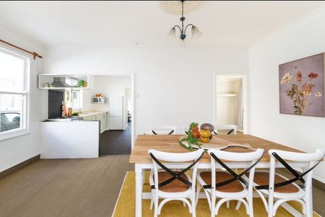 Photo of property in 53 Manson Street, Terrace End, Palmerston North, 4410