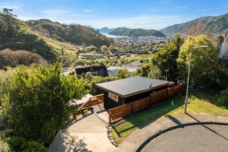 Photo of property in 7 Webster Place, Picton, 7220