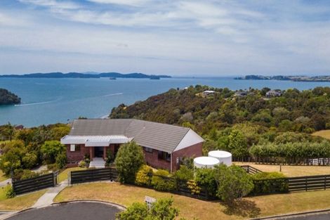 Photo of property in 12 Kotare Place, Sandspit, Warkworth, 0982