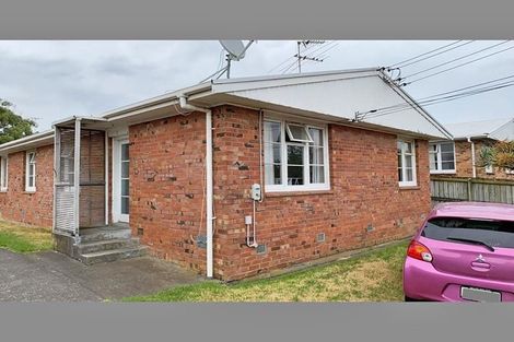 Photo of property in 24 Leonard Road, Mount Wellington, Auckland, 1060