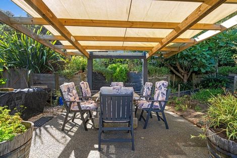 Photo of property in 47 Sea View Road, Baylys Beach, 0377