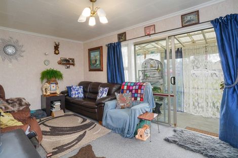 Photo of property in 18 Chester Street, Otautau, 9610