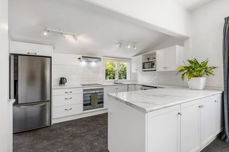 Photo of property in 176a Cashmere Road, Hoon Hay, Christchurch, 8025