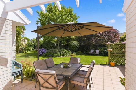 Photo of property in 9 Maple Lane, Waikanae, 5036