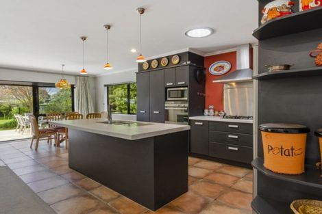 Photo of property in 16 Harbour View Road, Point Wells, Warkworth, 0986