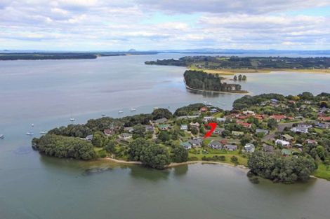 Photo of property in 25 Moana Drive, Mahia, 4198