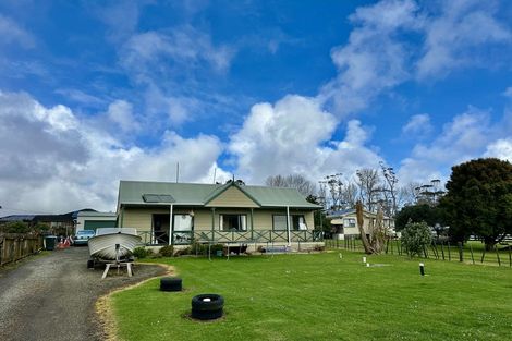 Photo of property in 9 Ahipara Road, Ahipara, Kaitaia, 0481