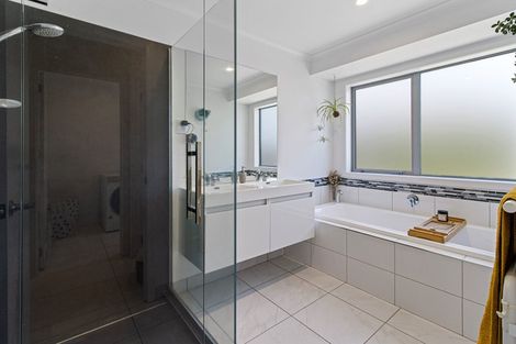 Photo of property in 41 Batten Drive, Flagstaff, Hamilton, 3210