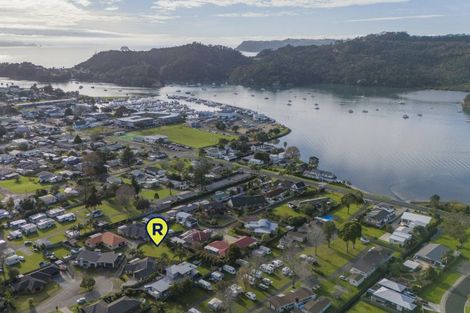 Photo of property in 23 Cobham Lane, Whitianga, 3510