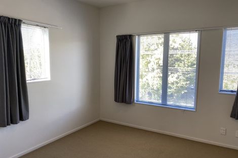 Photo of property in 433a West Coast Road, Glen Eden, Auckland, 0602