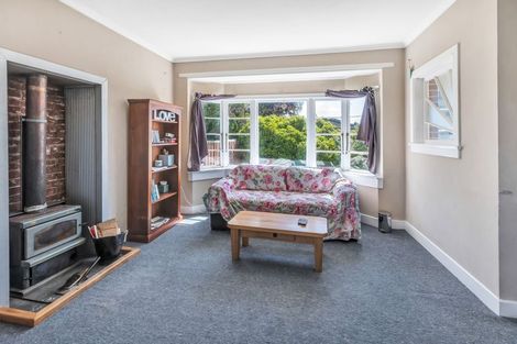 Photo of property in 3 Waverley Street, East Gore, Gore, 9710