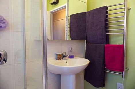 Photo of property in 1/29 Beaudine Avenue, Glenfield, Auckland, 0629