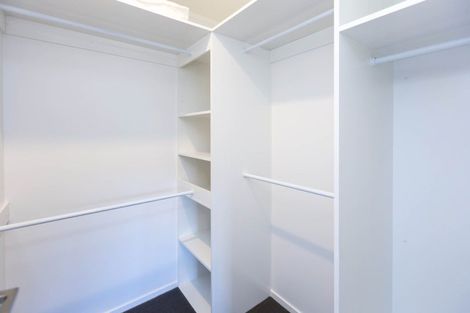 Photo of property in 16 Comeskey Grove, Elderslea, Upper Hutt, 5018