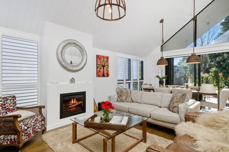 Photo of property in 7 Airmens Lane, Hobsonville, Auckland, 0616