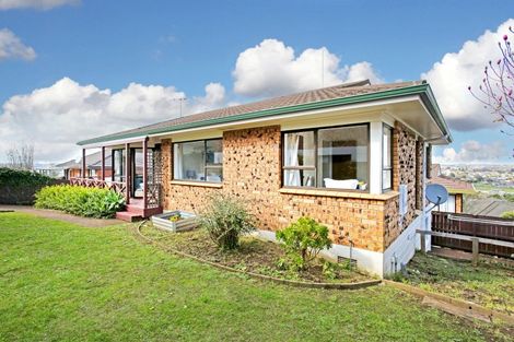 Photo of property in 2/16 Ridge Road, Howick, Auckland, 2014