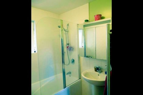 Photo of property in 1/29 Beaudine Avenue, Glenfield, Auckland, 0629