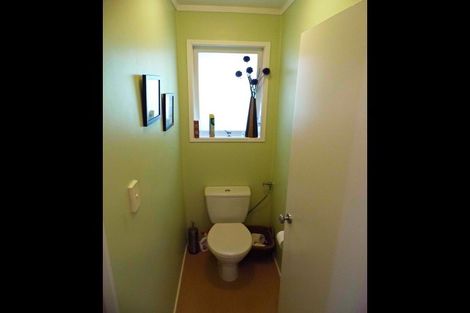 Photo of property in 1/29 Beaudine Avenue, Glenfield, Auckland, 0629