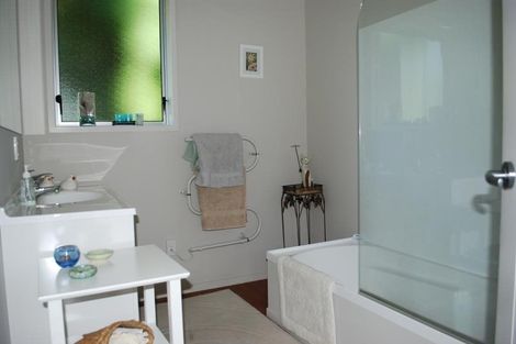 Photo of property in 81 Brois Street, Frankleigh Park, New Plymouth, 4310