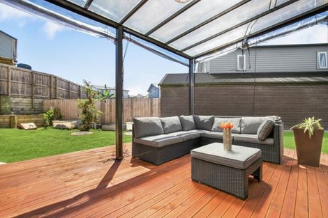 Photo of property in 30 Ipukarea Street, Weymouth, Auckland, 2103