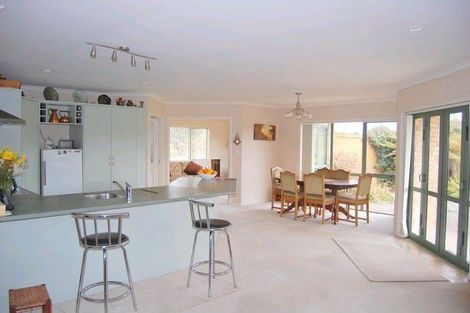 Photo of property in 78 Koraha Road, Kumeu, 0892