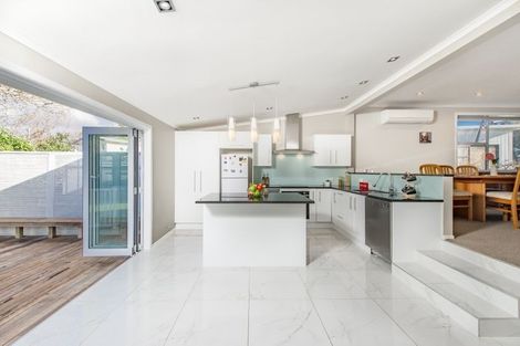 Photo of property in 18 Yeoman Place, Howick, Auckland, 2014