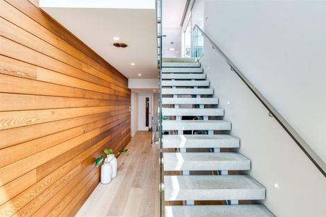 Photo of property in 37 Hardinge Road, Ahuriri, Napier, 4110