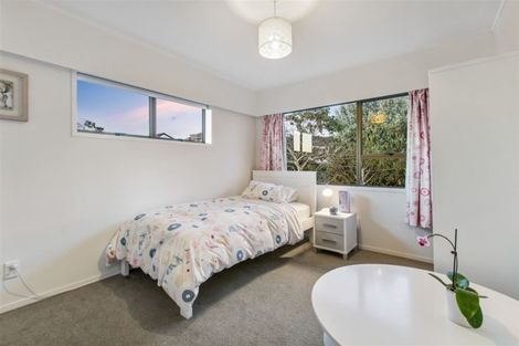 Photo of property in 1/1a Gordon Avenue, Forrest Hill, Auckland, 0620