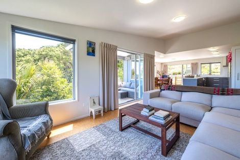 Photo of property in 142 Waiheke Road, Waiheke Island, 1971