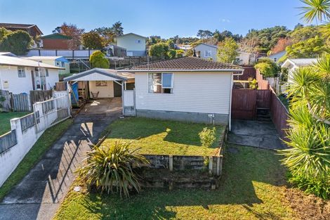 Photo of property in 20 Blueberry Grove, Timberlea, Upper Hutt, 5018