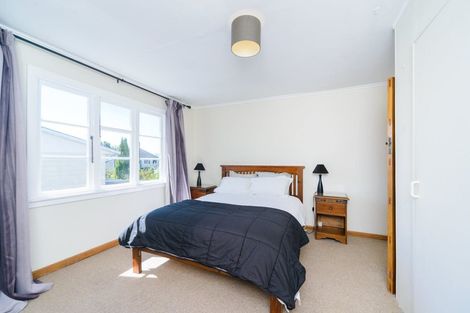 Photo of property in 16 Freyberg Street, Roslyn, Palmerston North, 4414