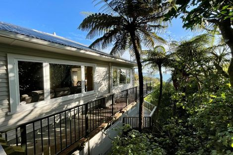 Photo of property in 114 Motuhara Road, Plimmerton, Porirua, 5026