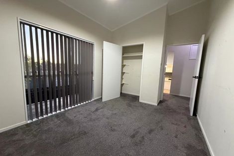 Photo of property in 69 Redoubt Road, Goodwood Heights, Auckland, 2105