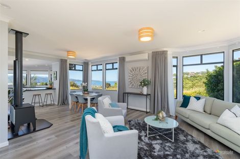 Photo of property in 12a Pekanga Road, Normandale, Lower Hutt, 5010