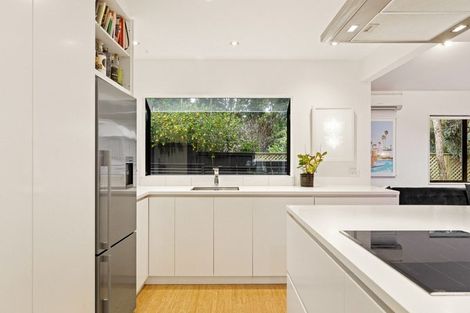 Photo of property in 1/47 Tui Glen Road, Birkenhead, Auckland, 0626