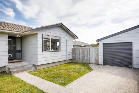 Photo of property in 25 Chelmarsh Place, Highbury, Palmerston North, 4412