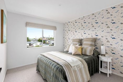 Photo of property in 20b Moffat Road, Red Beach, 0932