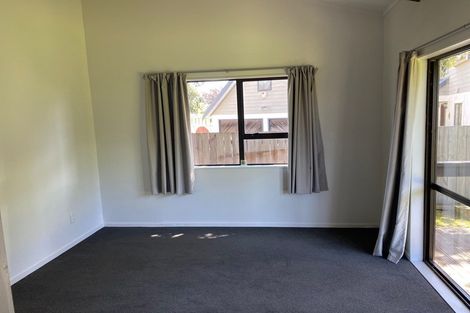 Photo of property in 9 Tobys Way, Waikanae Beach, Waikanae, 5036