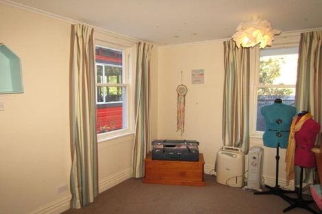 Photo of property in 28 Rangiora Avenue, Kaiwharawhara, Wellington, 6035